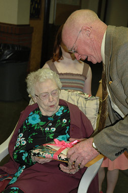 Anne's 100th bday party (57)