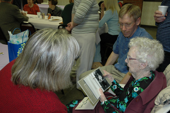 Anne's 100th bday party (71)